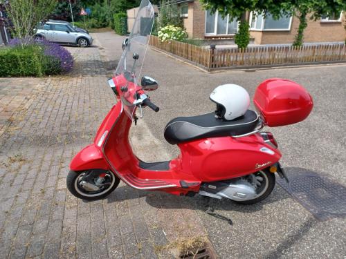 Vespa sprint 125 cc
