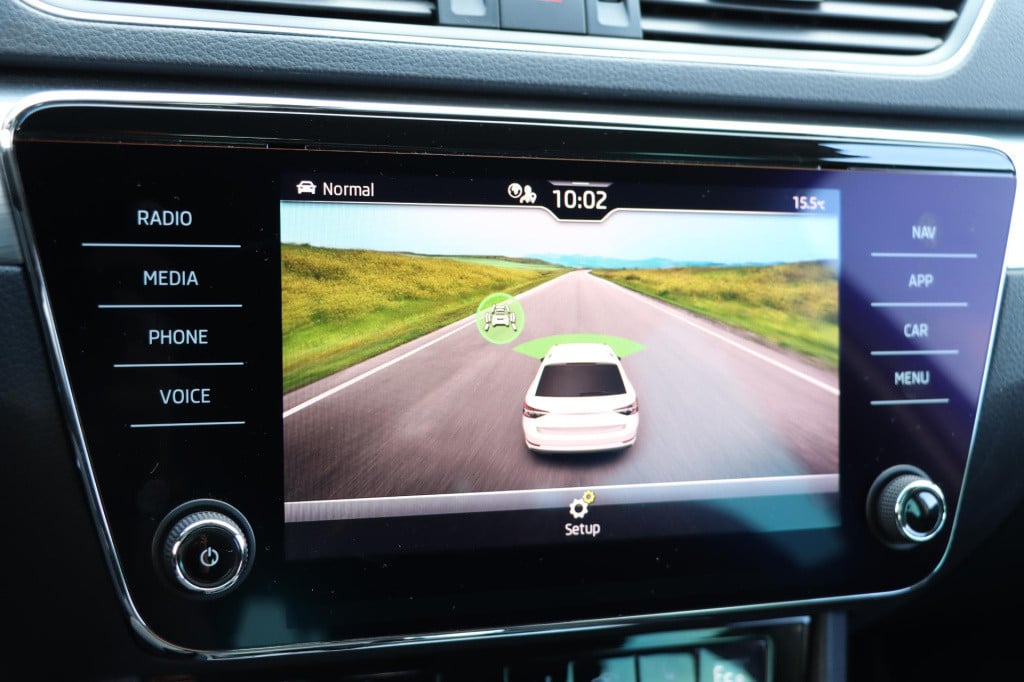 Skoda Superb combi 1.4 tsi iv business edition plus dsg