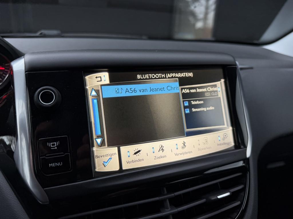 Peugeot 208 1.2 vti envy