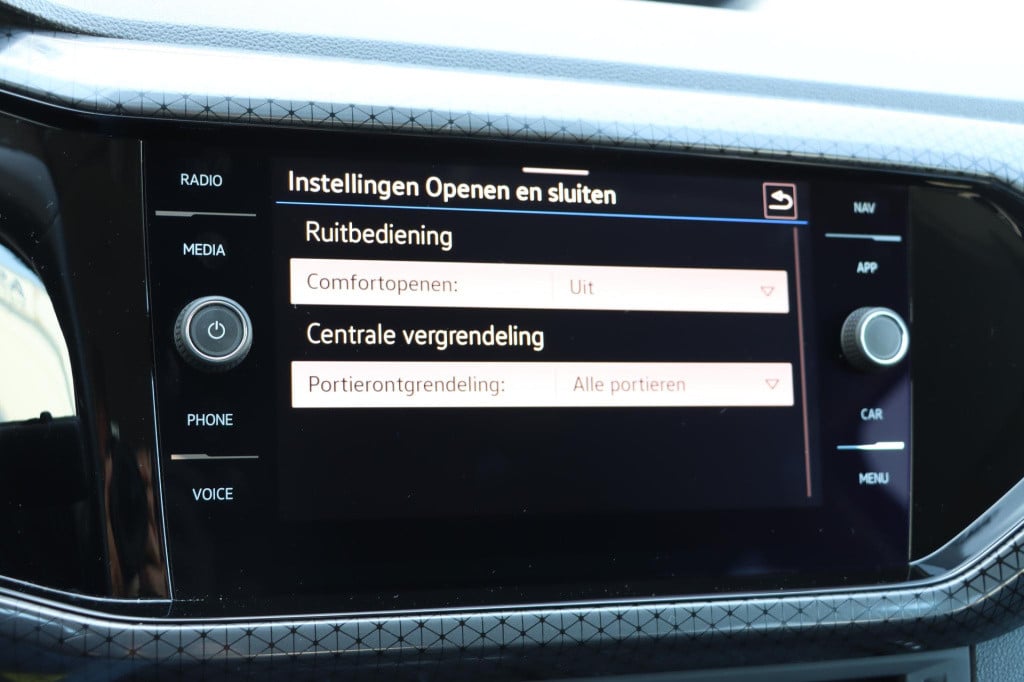 Volkswagen T-cross 1.0 tsi style 110pk dsg7