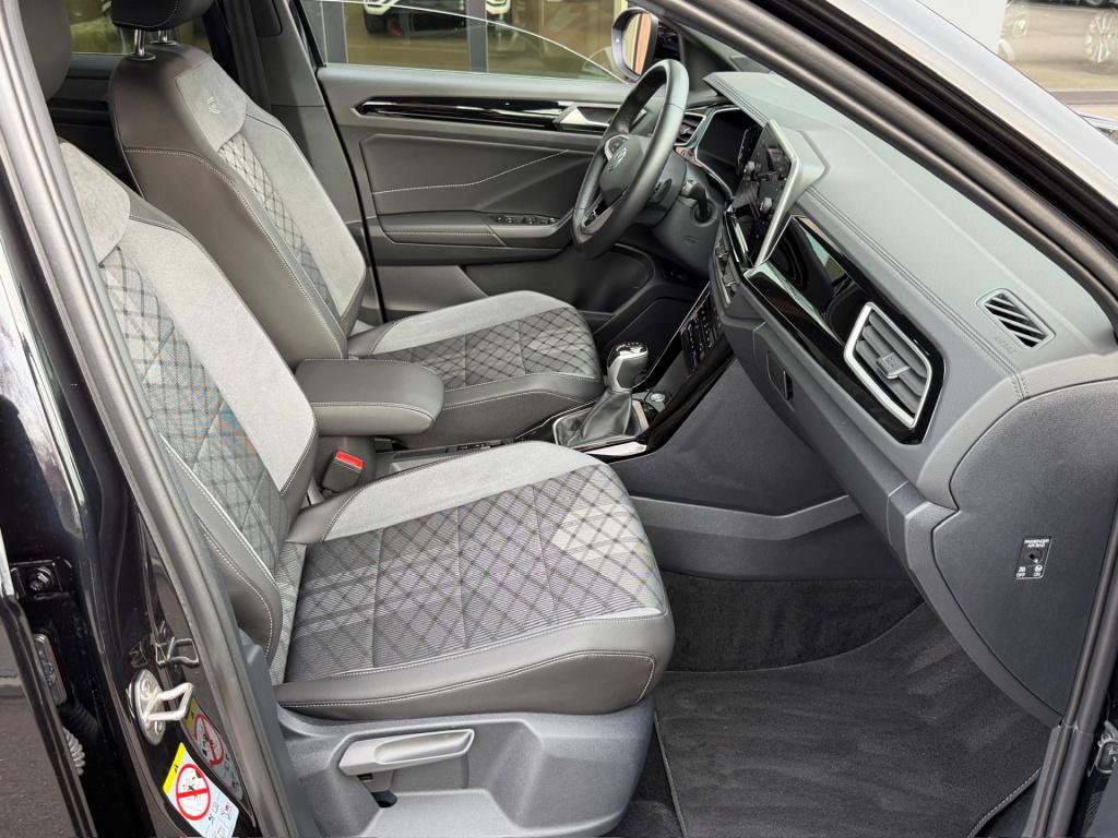 Volkswagen T-roc 1.5 tsi 150pk dsg r-line | camera | keyless | elek. achter