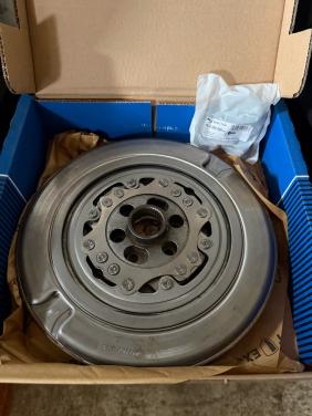 Dubbelmassavliegwiel dmf dq400e