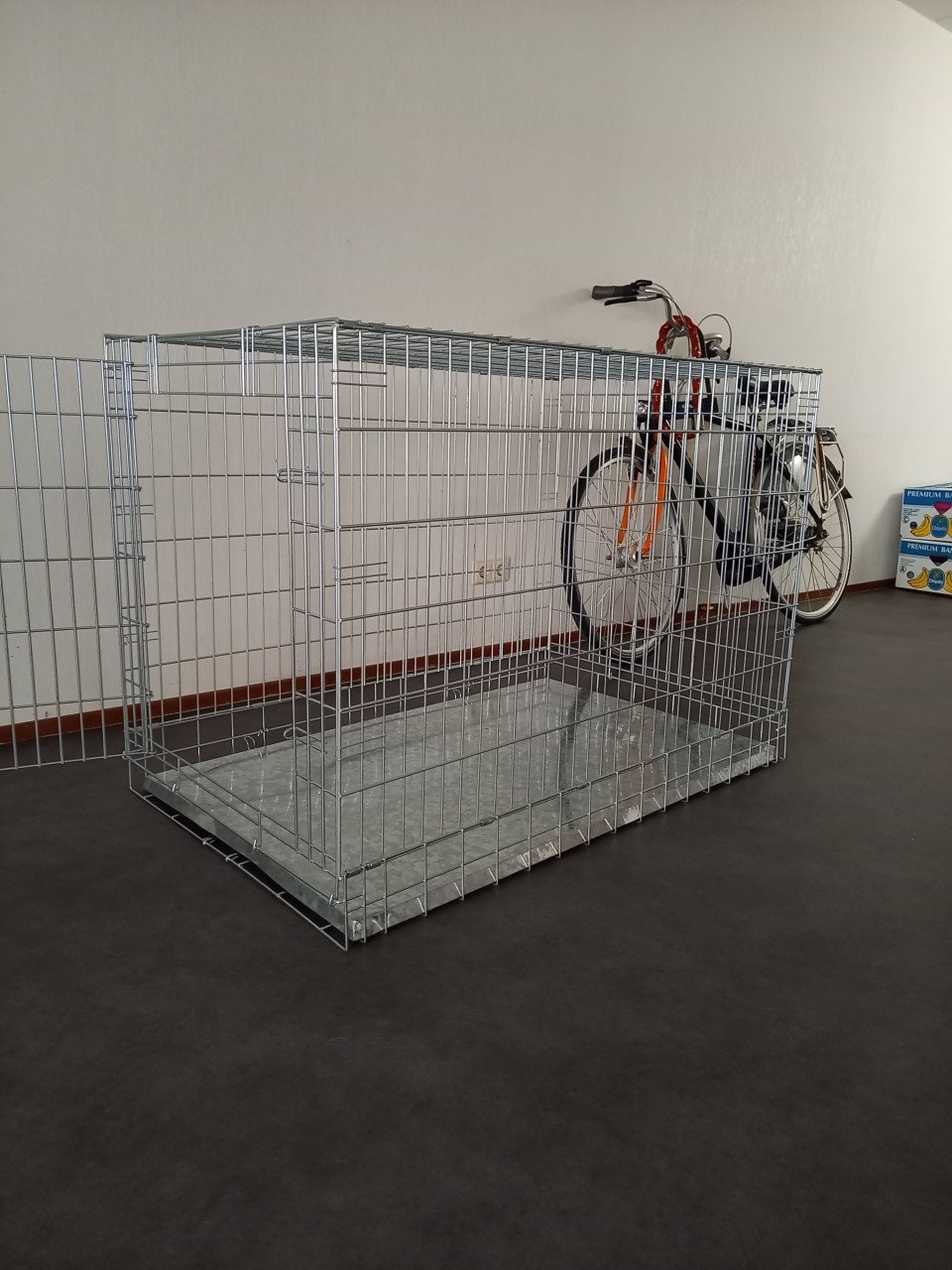 Grote hondenbench (L 123 cm B 80 cm H 88 cm) te koop