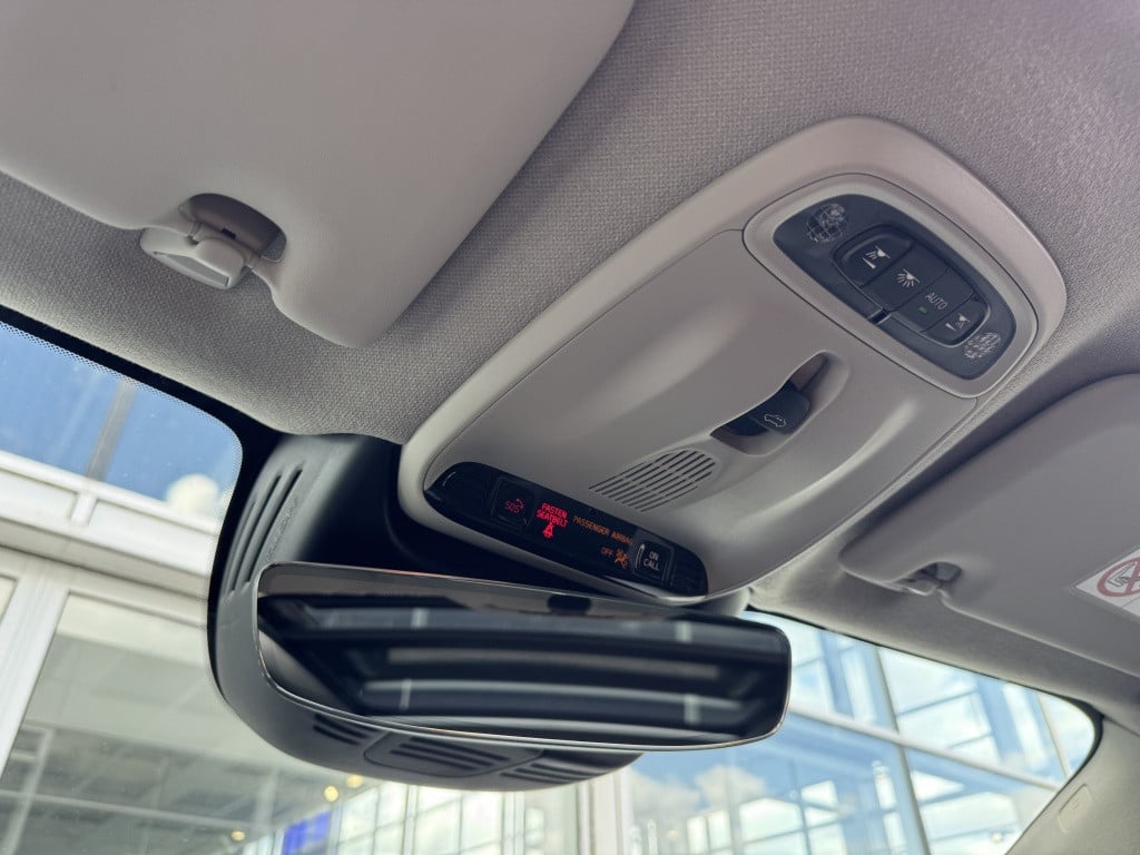 Volvo XC40 t5 262pk recharge ultimate bright| panodak| adap.cruise| leder|