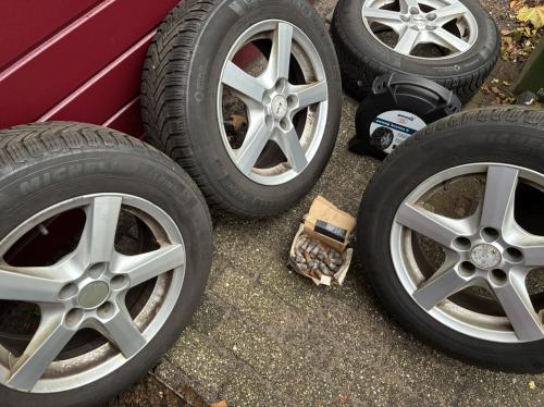 Winterbanden Audi/BMW 205 60R16 LMV 6.5mm inclusief sneeuwkettingen