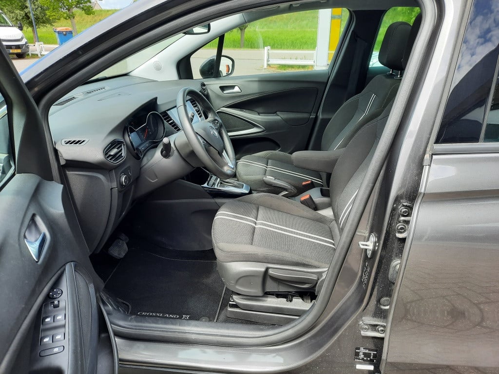 Opel Crossland X 1.2 turbo elegance