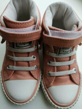 3 Britisch Knights schoenen