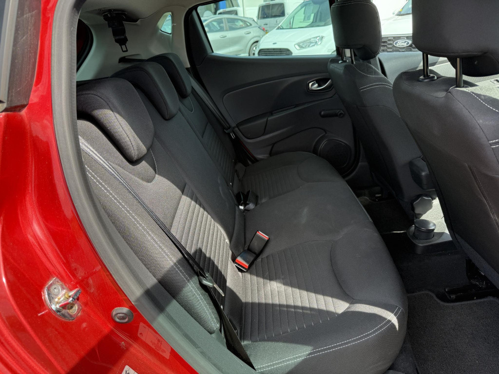Renault Clio 0.9 tce limited cruise control | parkeersensoren | ac | dab | 