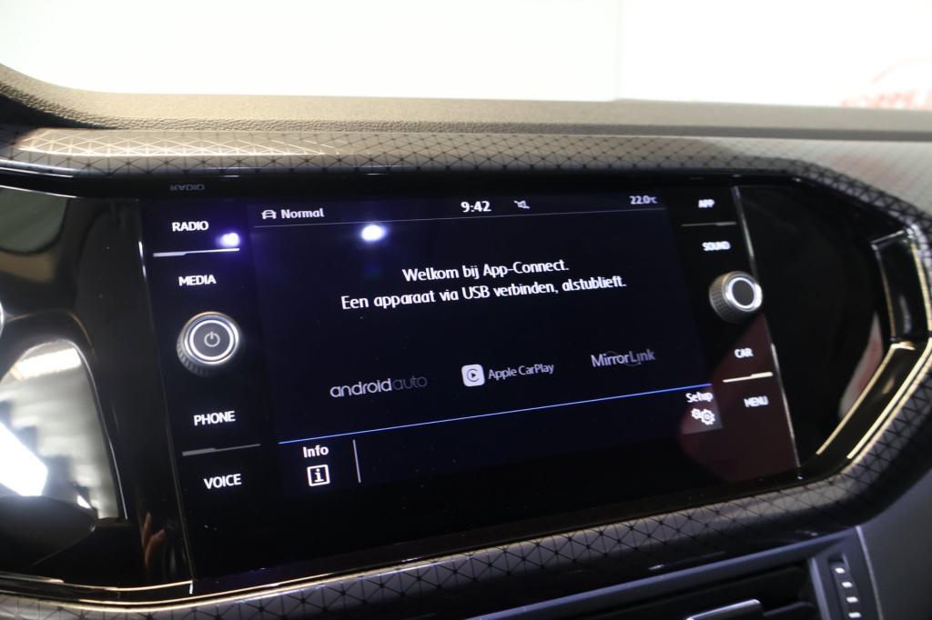 Volkswagen T-cross 1.0 tsi style nl auto, acc, trekhaak, appconnect, pdc v+