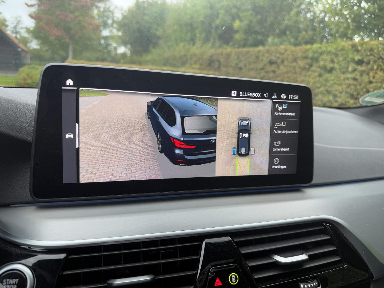 BMW 5-serie Touring - M Sport | BTW | Trekhaak | Laser | Panoramadak | HUD