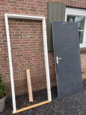 Binnendeur met kozijn en toebehoren