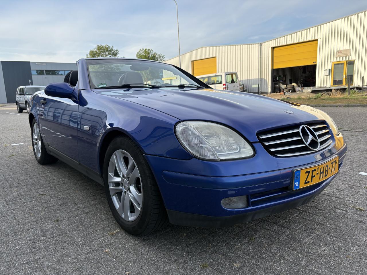Mercedes Benz 200 SLK apk 8-2027