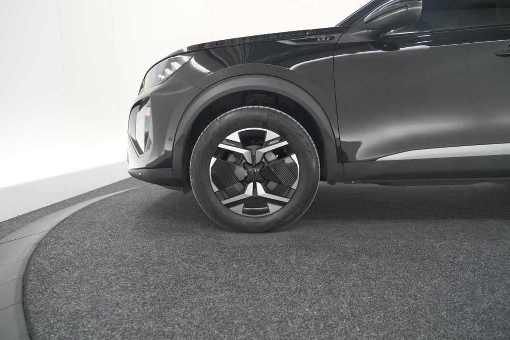 Peugeot 2008 puretech 130 eat8 gt | 360 camera | stoelmassage | adaptieve c