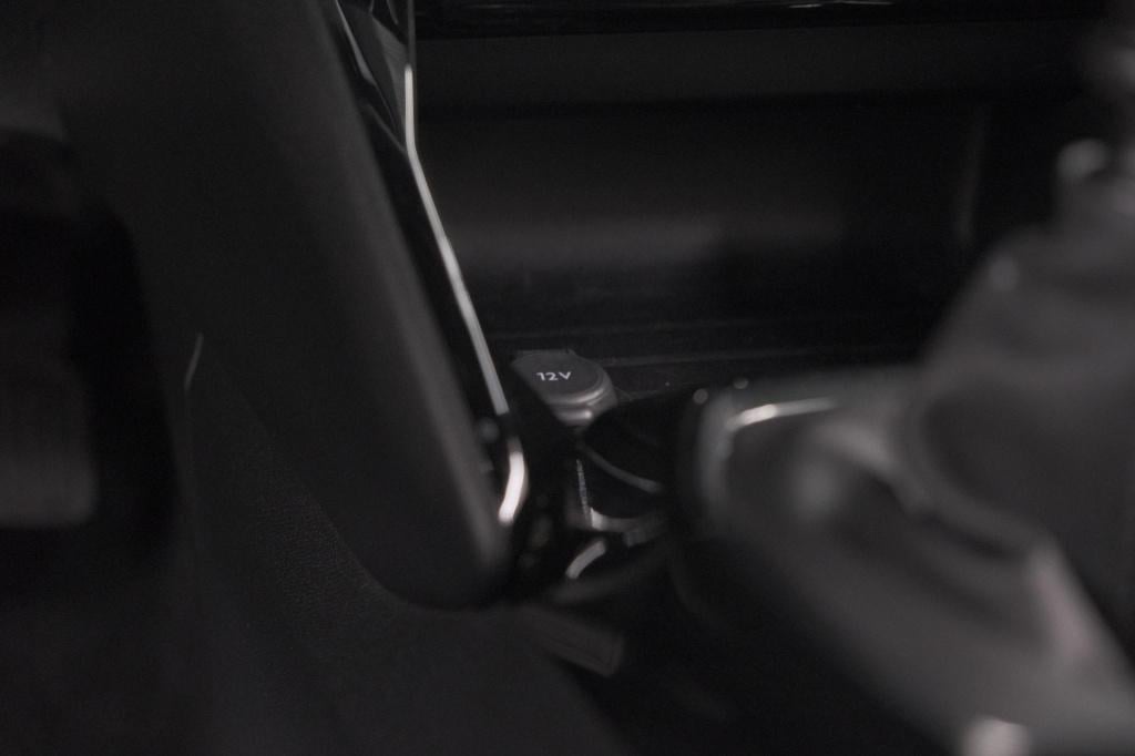 Peugeot 2008 puretech 100 allure | camera | navigatie | parkeersensoren | a