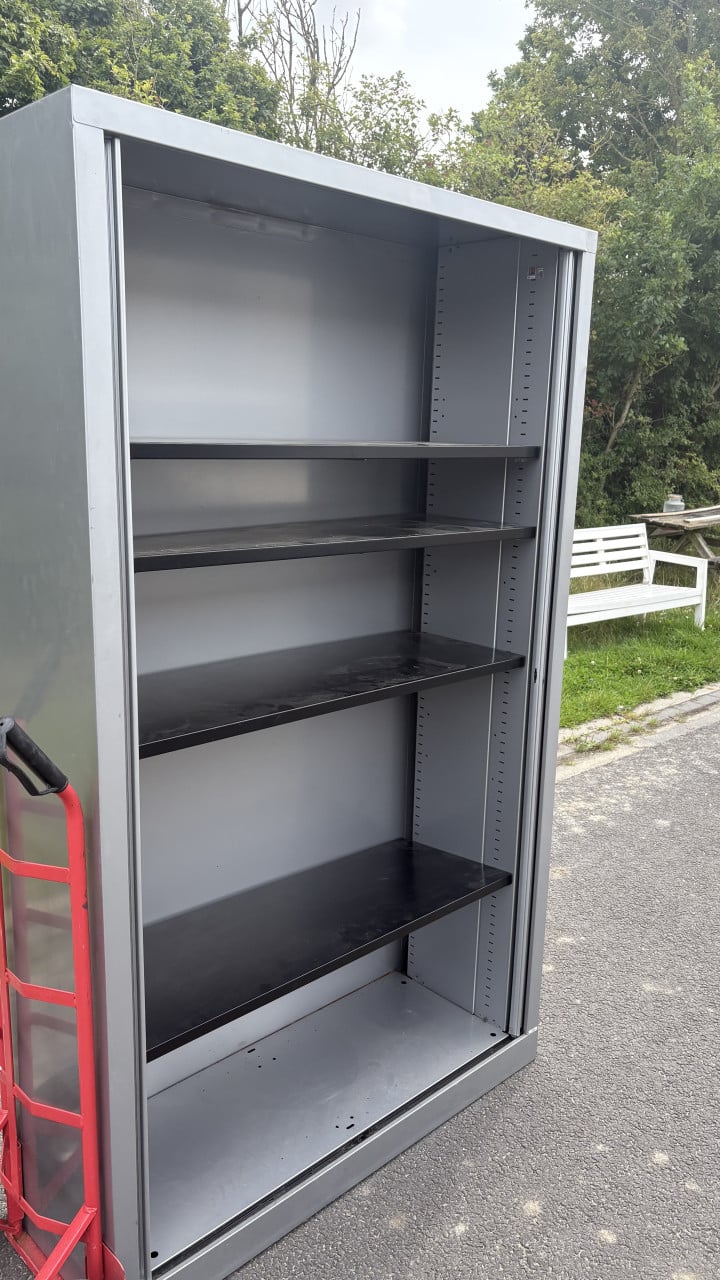 Roldeurkast archiefkast