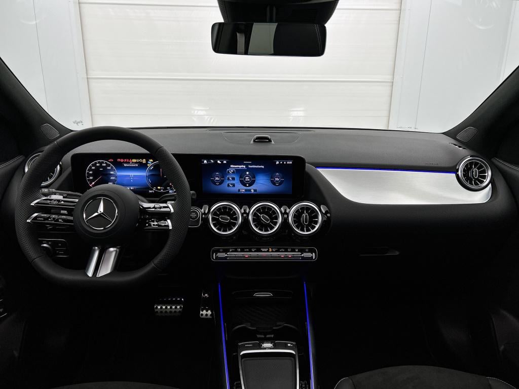 Mercedes-Benz Gla-klasse 250 e 140 year edition | plus pakket | nightpakket