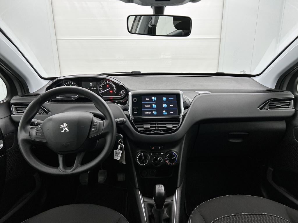 Peugeot 208 82 pk blue lion | rijklaar | trekhaak | airco