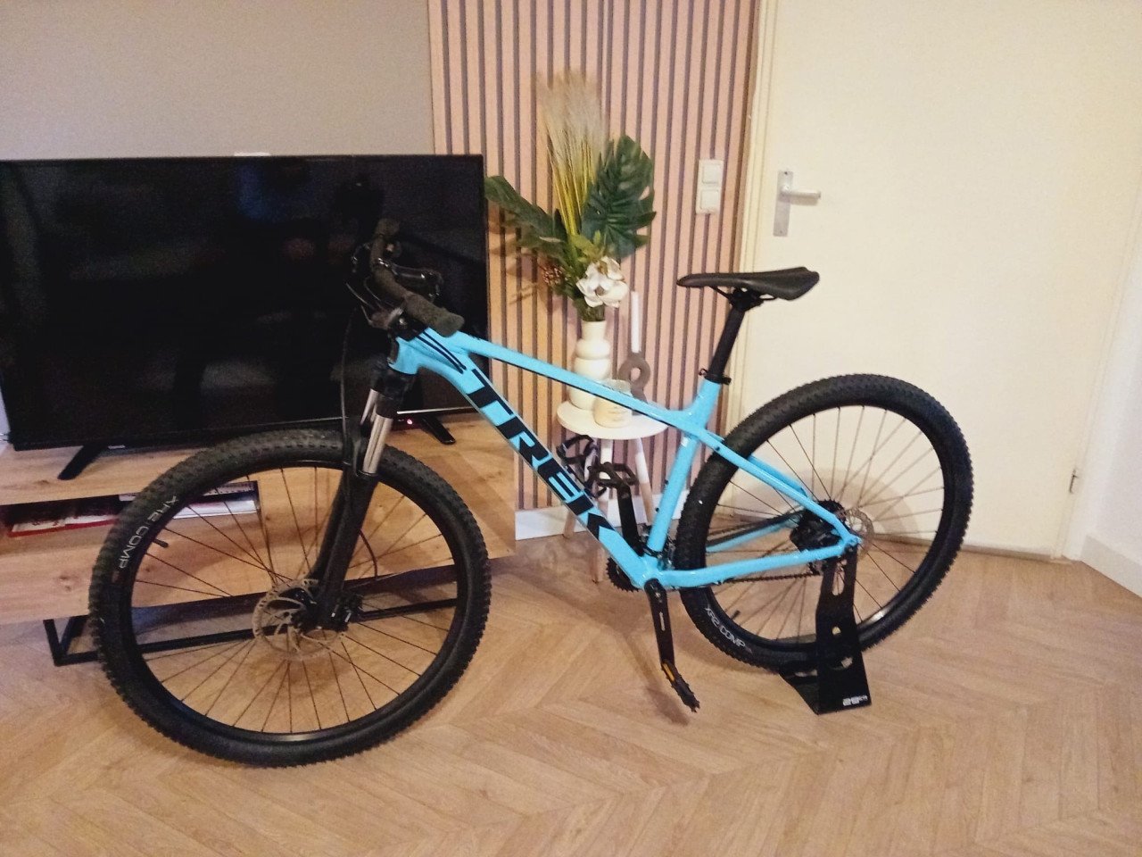2x TREK MARLIN 5 MTB 29er