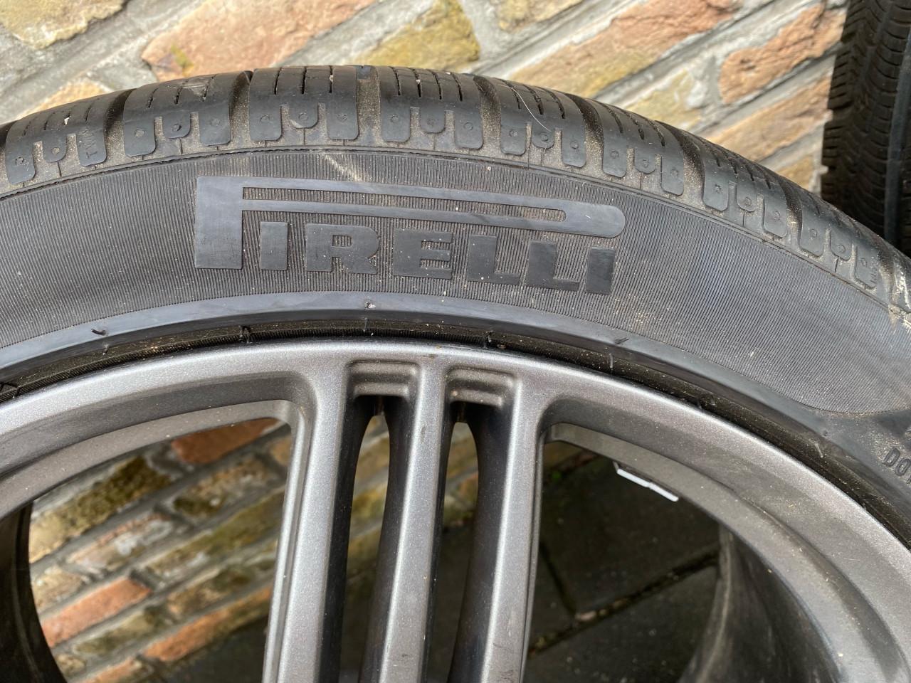 Velgen met winterbanden 20 inch