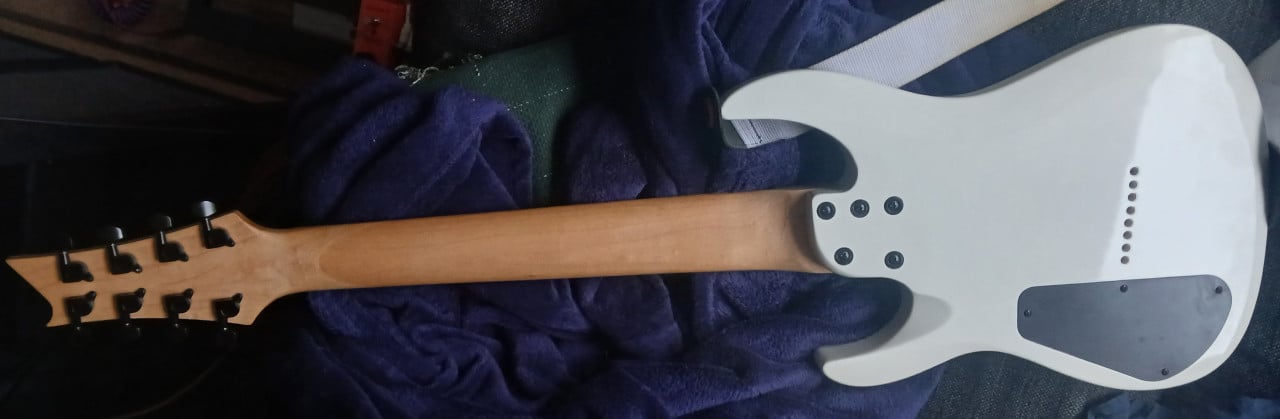 Harley Benton 8 string