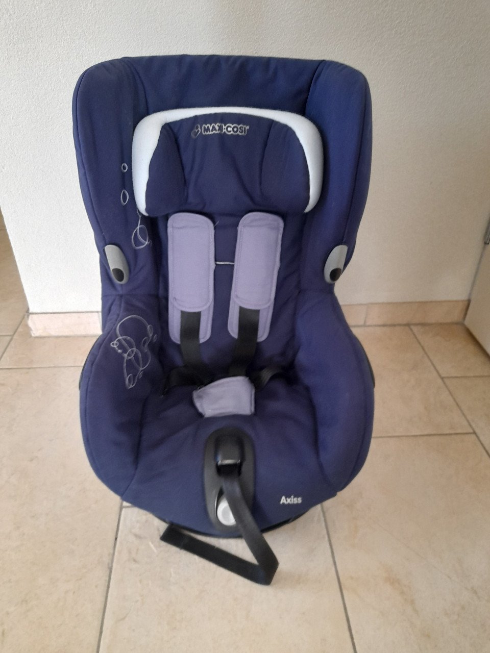 Maxi - cosi Axiss (draaibaar) ( in goede nette schone staat ) 9 / 18 kg