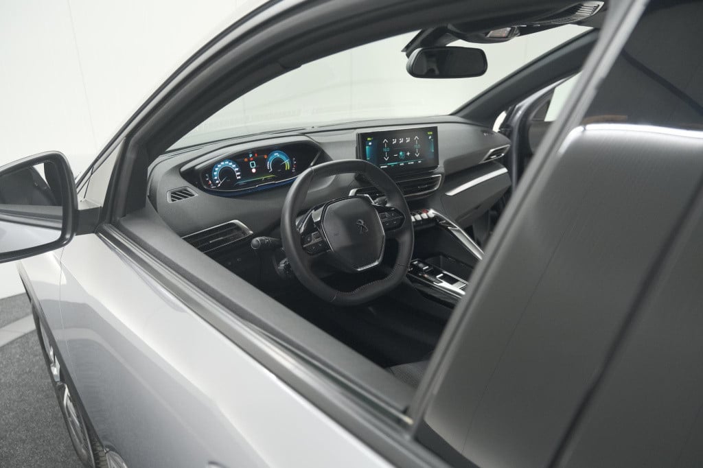 Peugeot 3008 1.6 hybrid 225 allure pack business | camera | navigatie | app