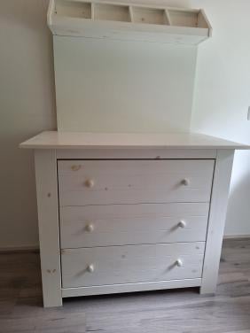 Babykamer commode en kast