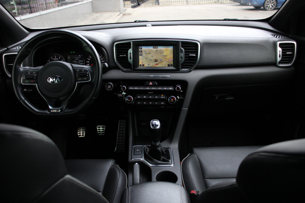 Kia Sportage 1.6 t-gdi gt-line first edition | leder | camera | trekhaak | 