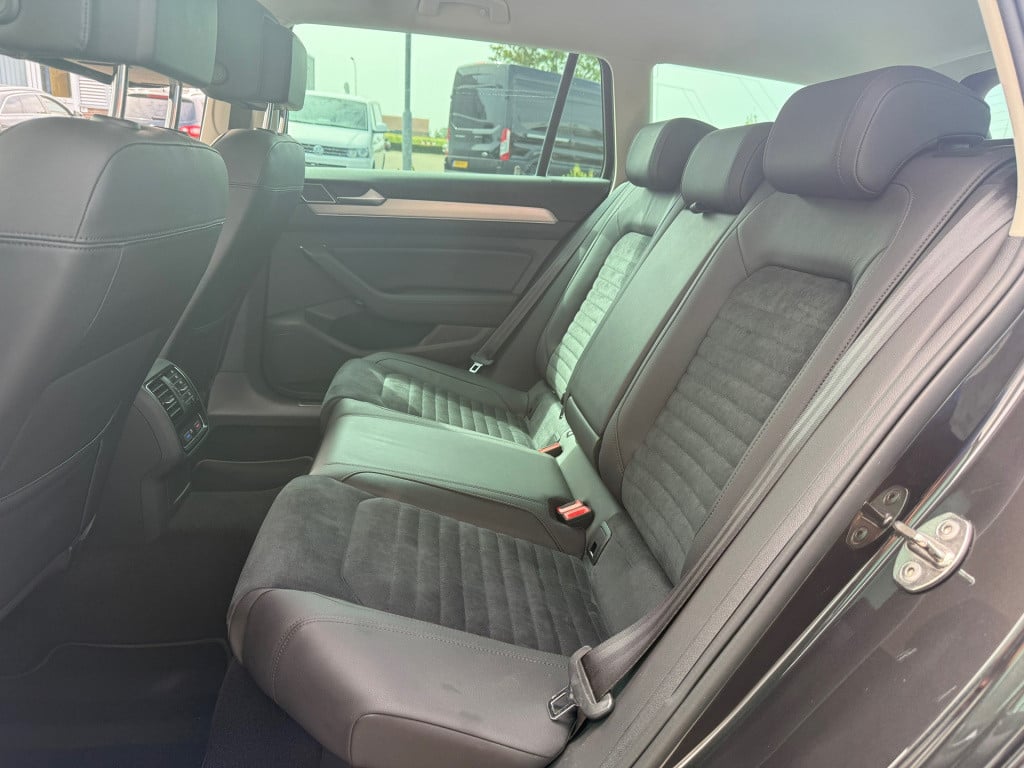 Volkswagen Passat variant 1.5 tsi highline