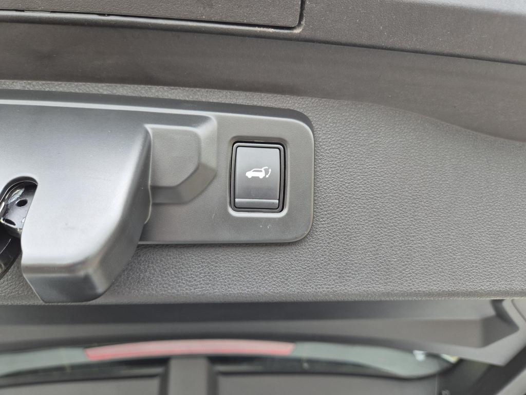 Renault Scenic e-tech ev87 long range iconic solarbay dak, harman kardon au
