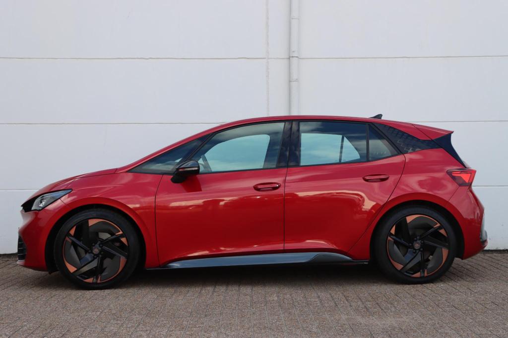 Cupra Born adrenaline 62 kwh 231pk | soh 94,8% |