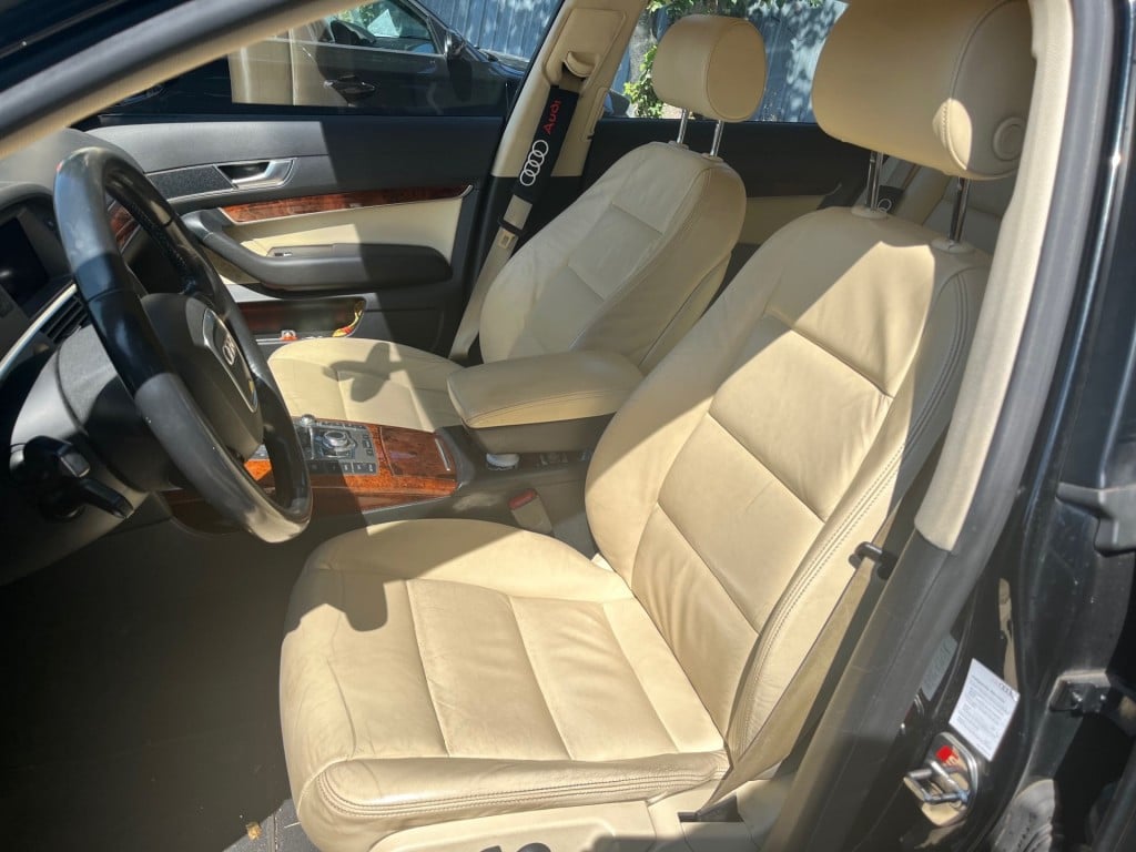 Audi A6 limousine 2.4 pro line