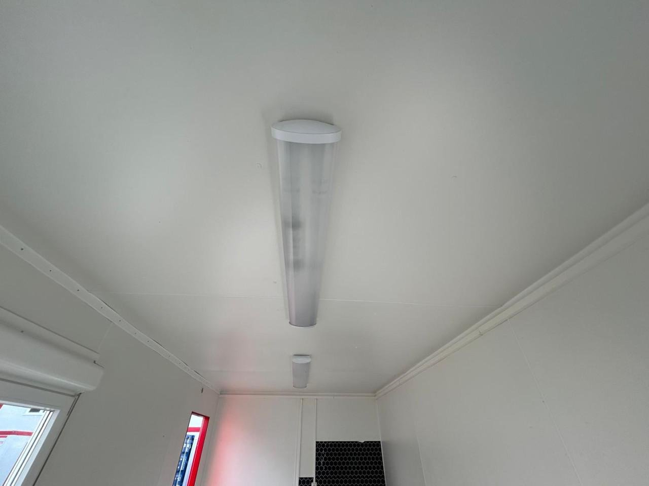 Kantoorunit 6x3 meter | Jong gebruikt | Met keukenblok |Direct beschikbaar!