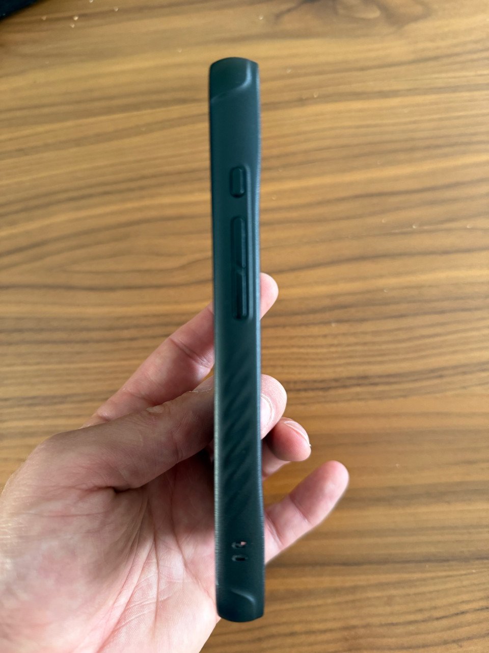 Mous iPhone 16 Pro Limitless 6.0 Aramid Fibre case