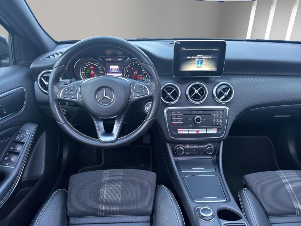 Mercedes-Benz A-Klasse a 180 urban pano automaat stoelverwarming 1e eigenaa