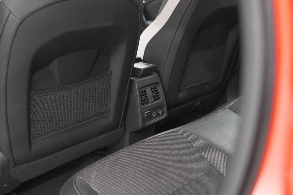 Renault Captur tce 90 techno | camera | apple carplay | navigatie | parkeer