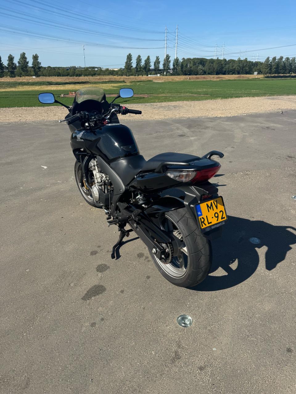 Honda cbf600