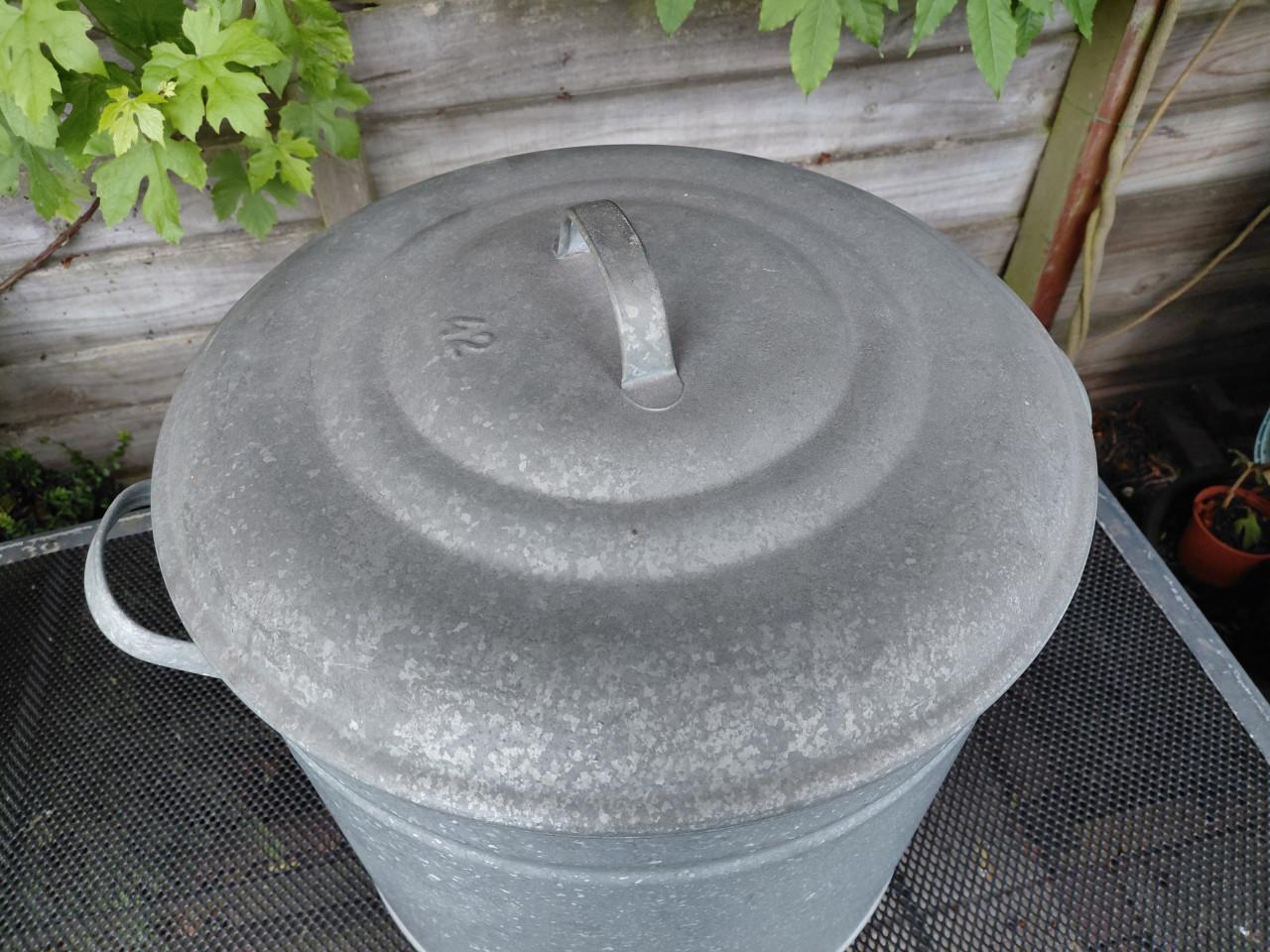 Fraaie grote oude Zinken wasketel