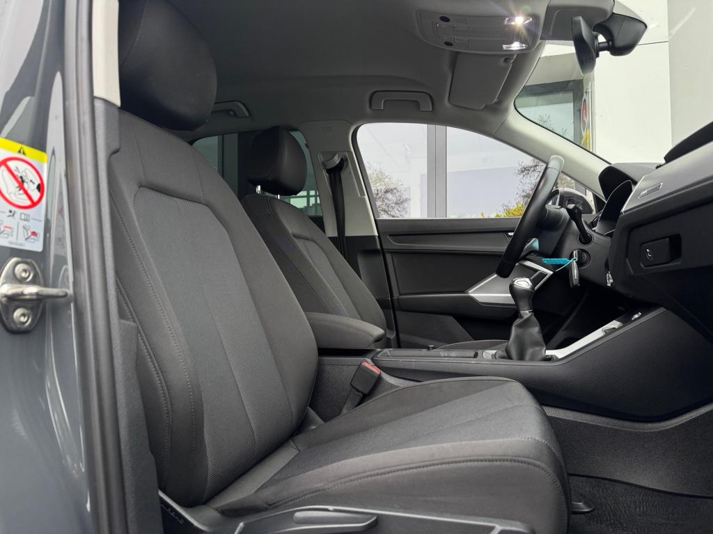 Audi Q3 35 tfsi * matrix led * stoelverwarming * adaptive cruise control