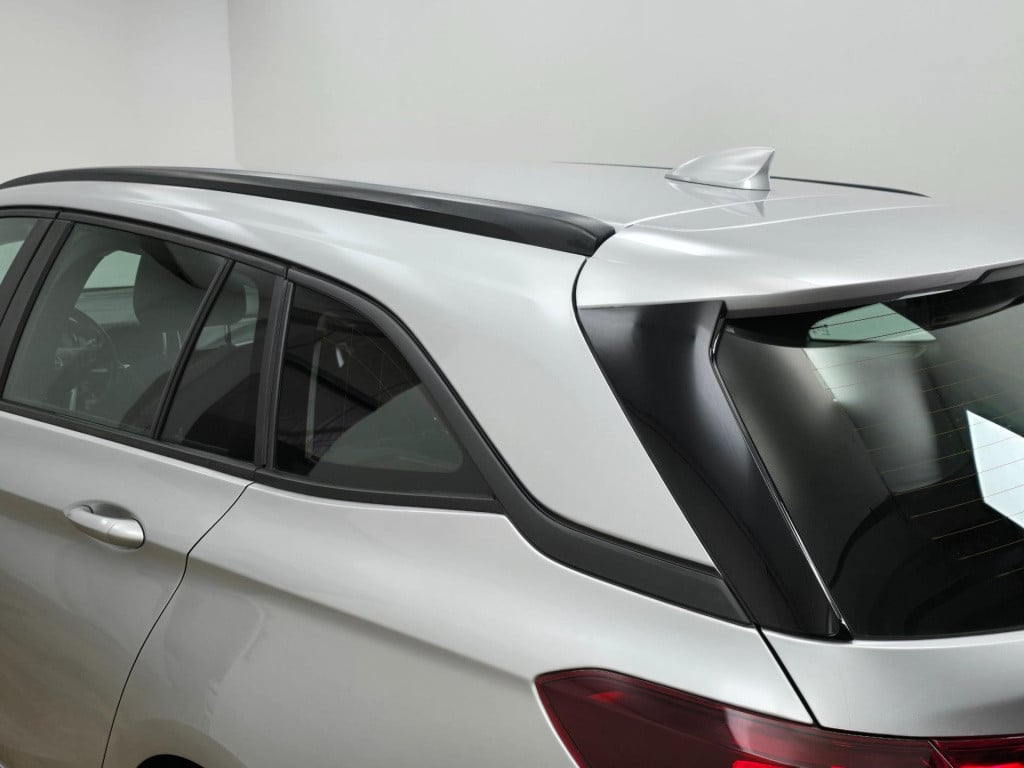Opel Astra sports tourer occasion 1.0 met trekhaak, parkeercamera en cruise