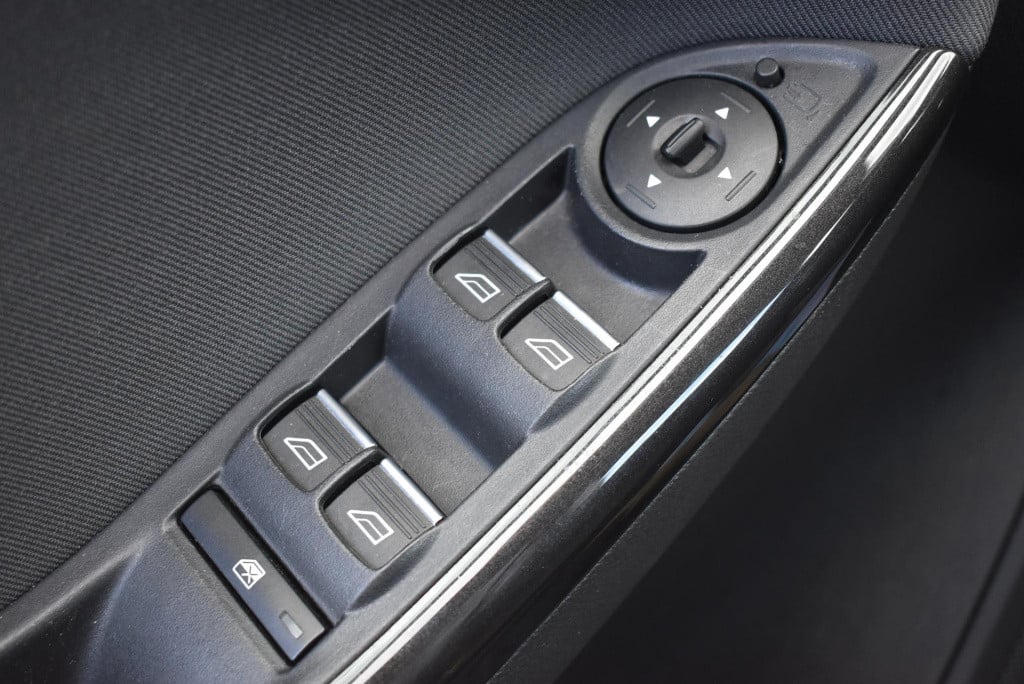 Ford Focus 1.0 titanium | cruise control | trekhaak | achteruitrijcamera | 