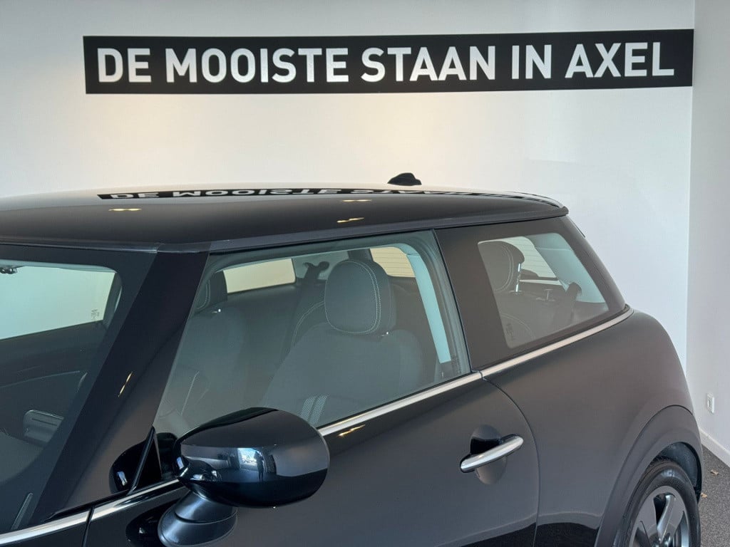 Mini Electric mini essential 33 kwh