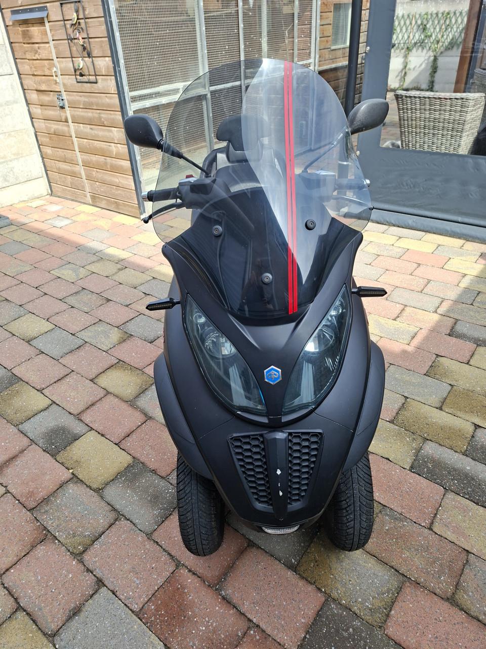 Piaggio  motorscooter