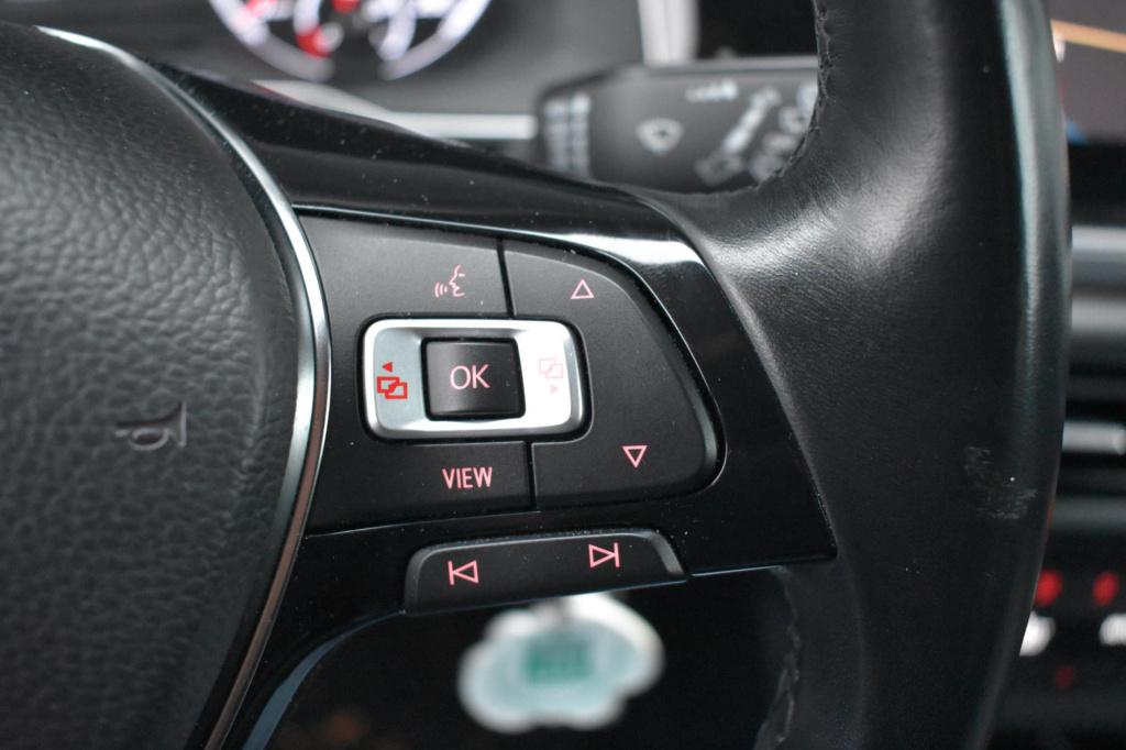 Volkswagen Polo 1.0 tsi highline | stoelverwarming | adaptieve cruise contr