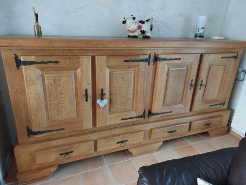 Massif eiken kasten gratis