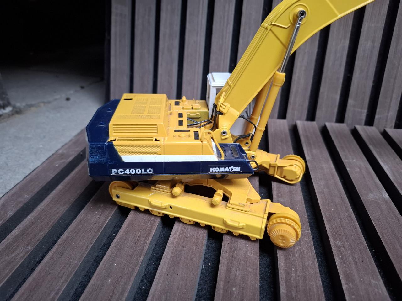 Komatsu PC400LC Graafmachine Model - Zo goed als nieuw.