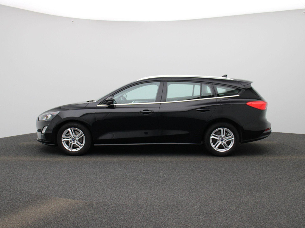 Ford Focus wagon 1.0 ecoboost hybrid trend edition business | cruise contro