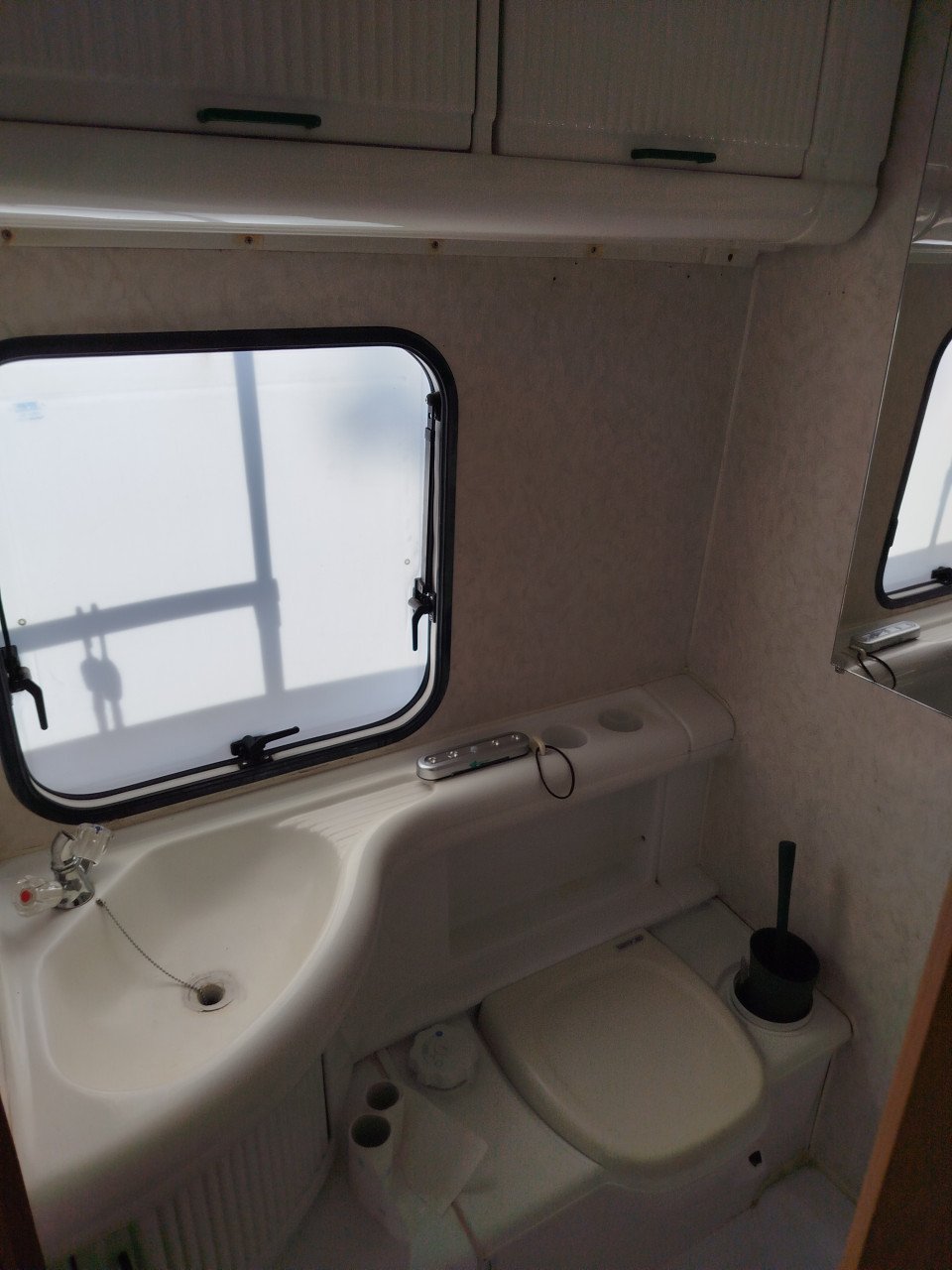 Camper Alkoof, Opknapproject voor Handige Harry
