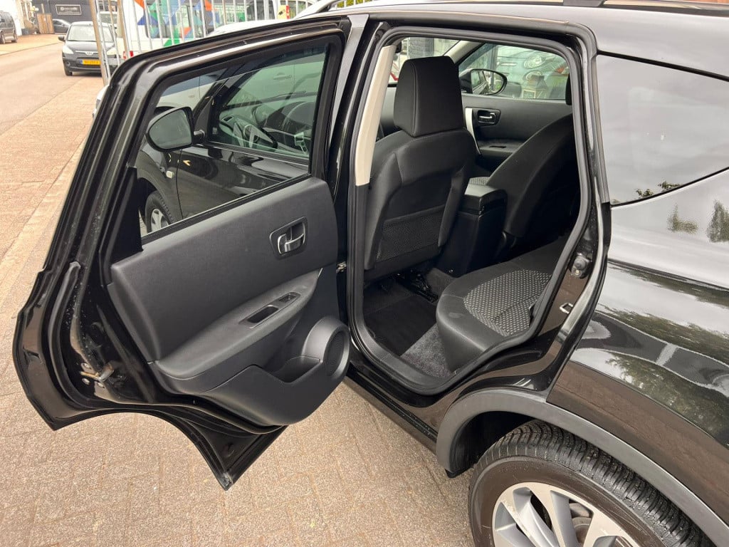 Nissan Qashqai 2.0 connect edition