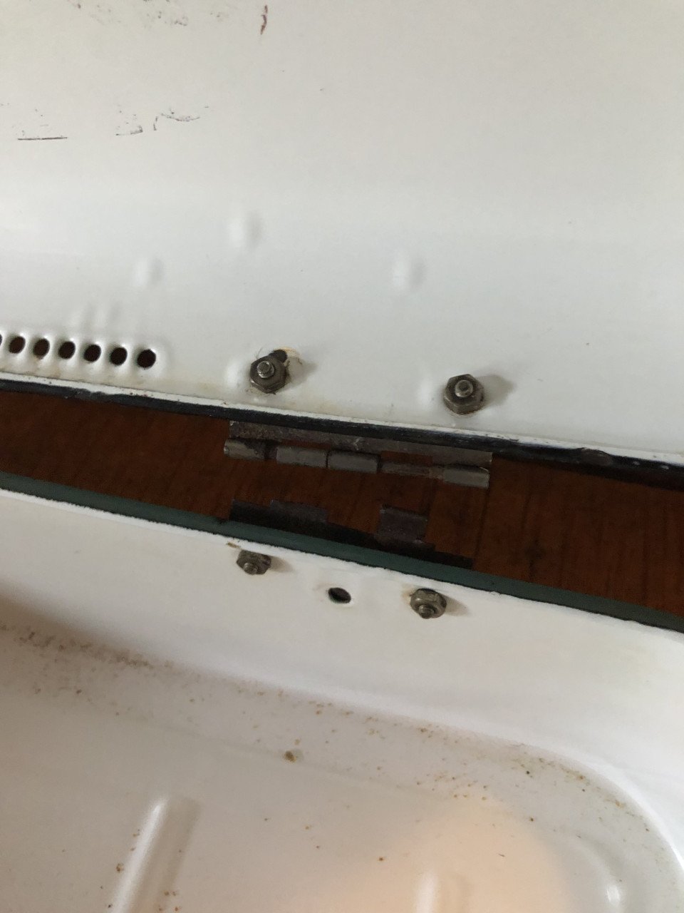 2 x emaille broodtrommels